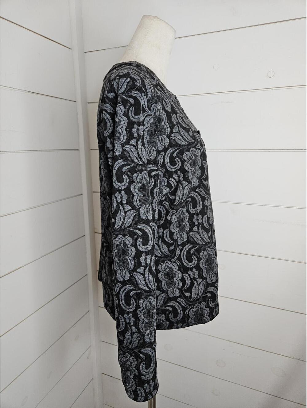 NWT Lester Square large grey on black floral button up jacket - Picture 2 of 6